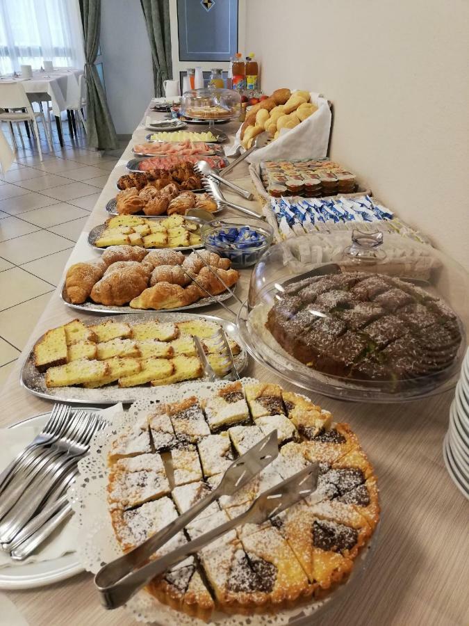 Hotel La Bella Vita Rimini Dış mekan fotoğraf